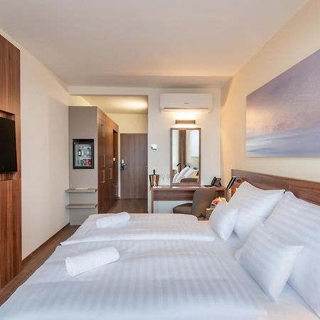Hunguest Hotel Panorama Heviz Bagian luar foto