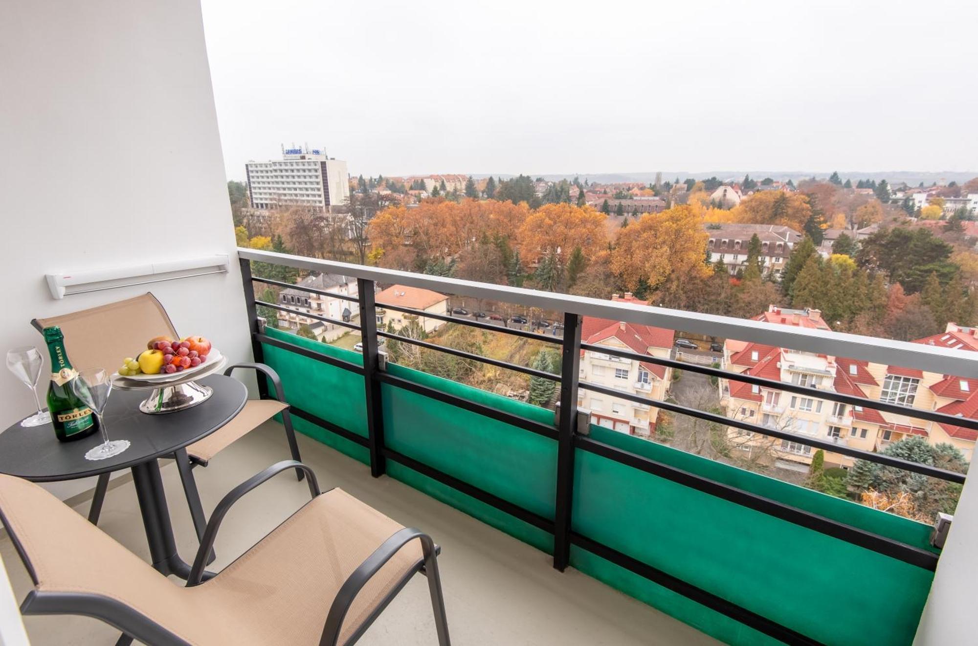 Hunguest Hotel Panorama Heviz Bagian luar foto