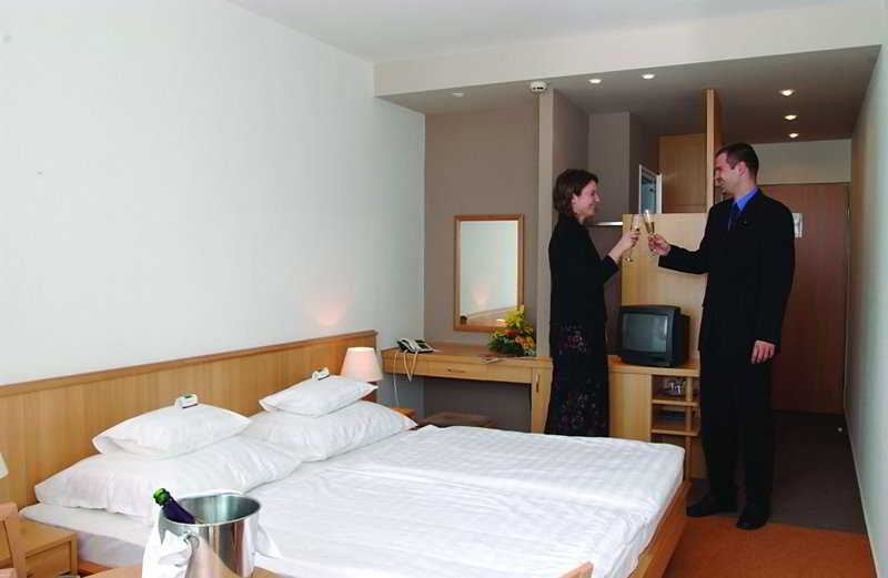 Hunguest Hotel Panorama Heviz Bagian luar foto